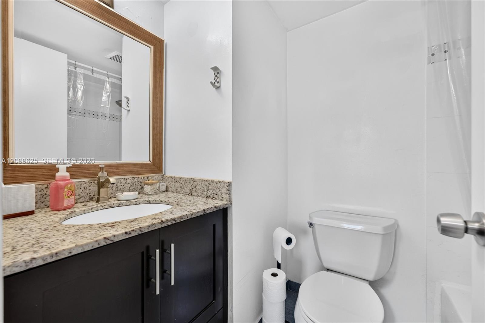 105 Riviera Circle Property Photo 20