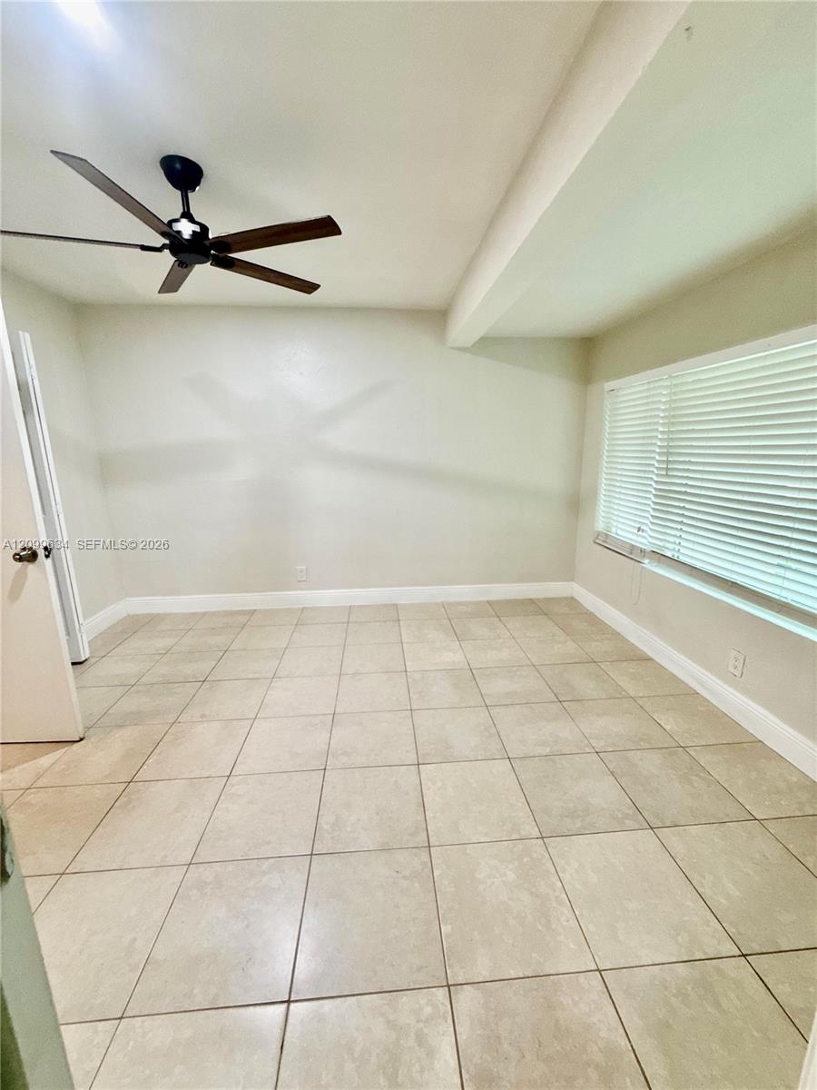 1002 S 28th Avenue 0 Property Photo 4