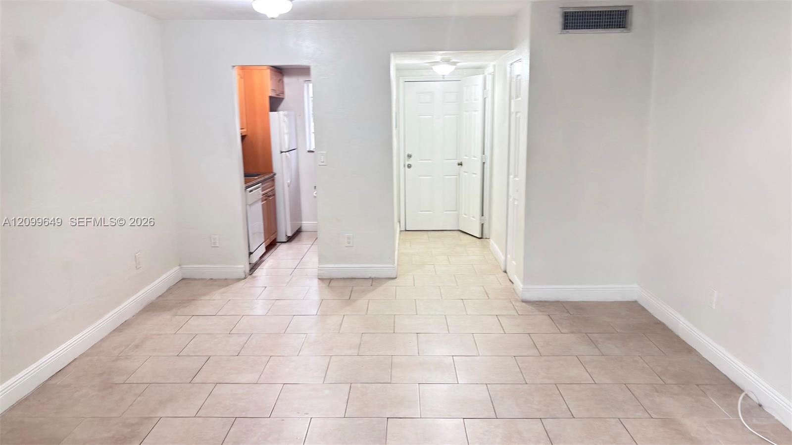 10905 N Kendall Drive 406 Property Photo 4