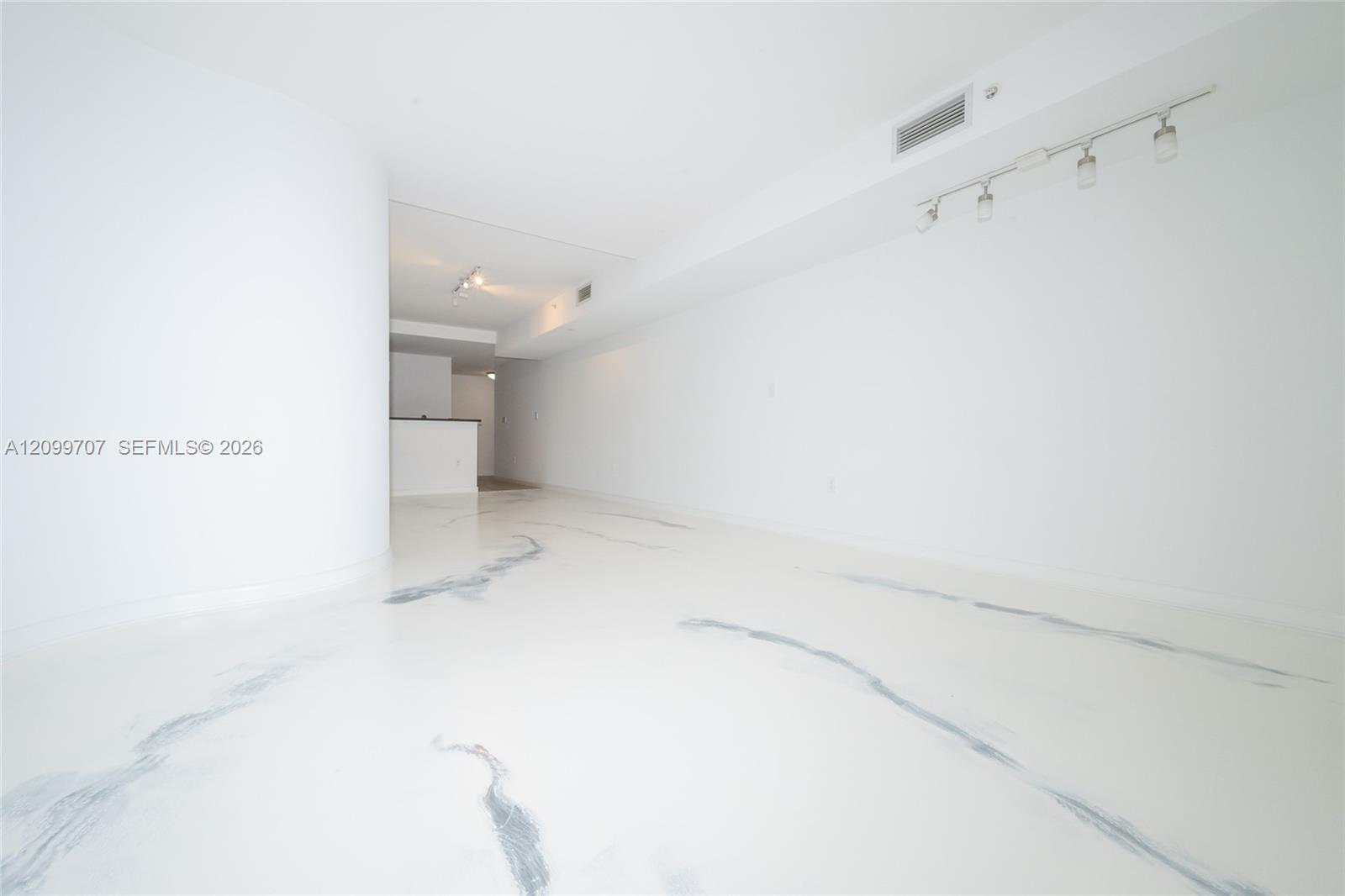 7350 Sw 89th Street 817s Property Photo 11
