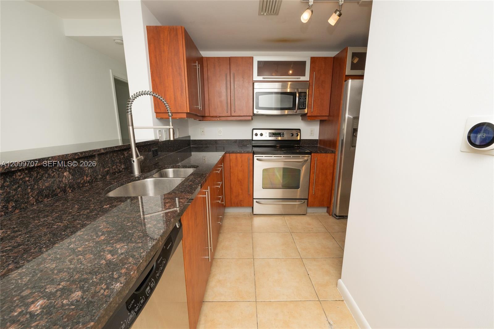 7350 Sw 89th Street 817s Property Photo 16