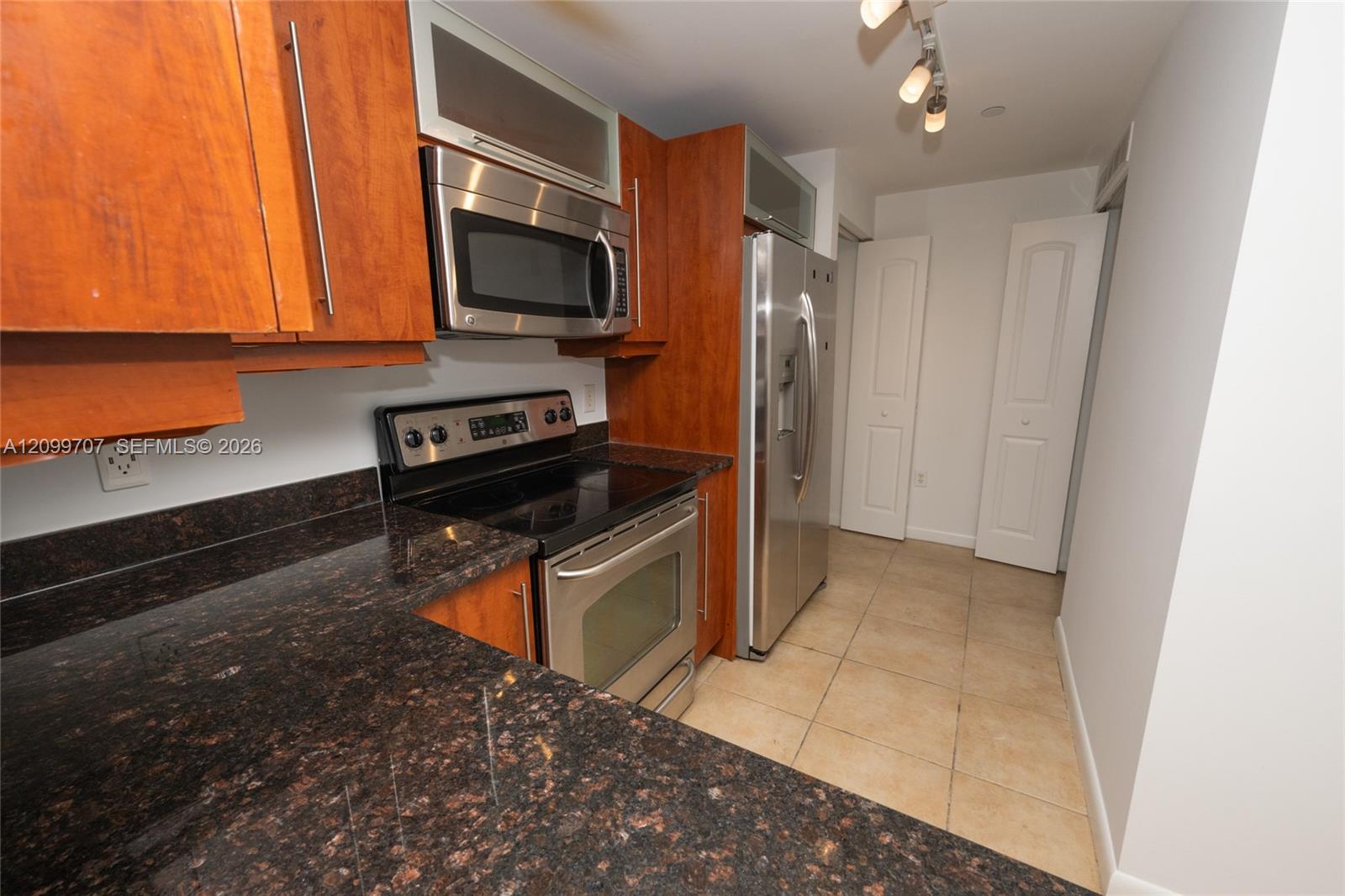 7350 Sw 89th Street 817s Property Photo 18
