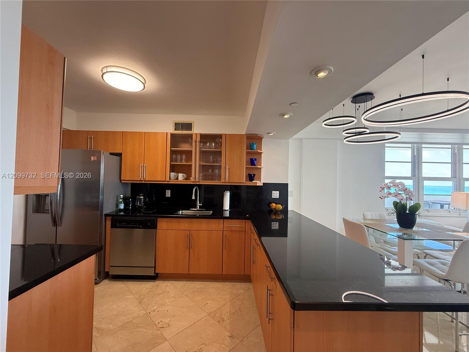 100 Lincoln Road 848 Property Photo 6