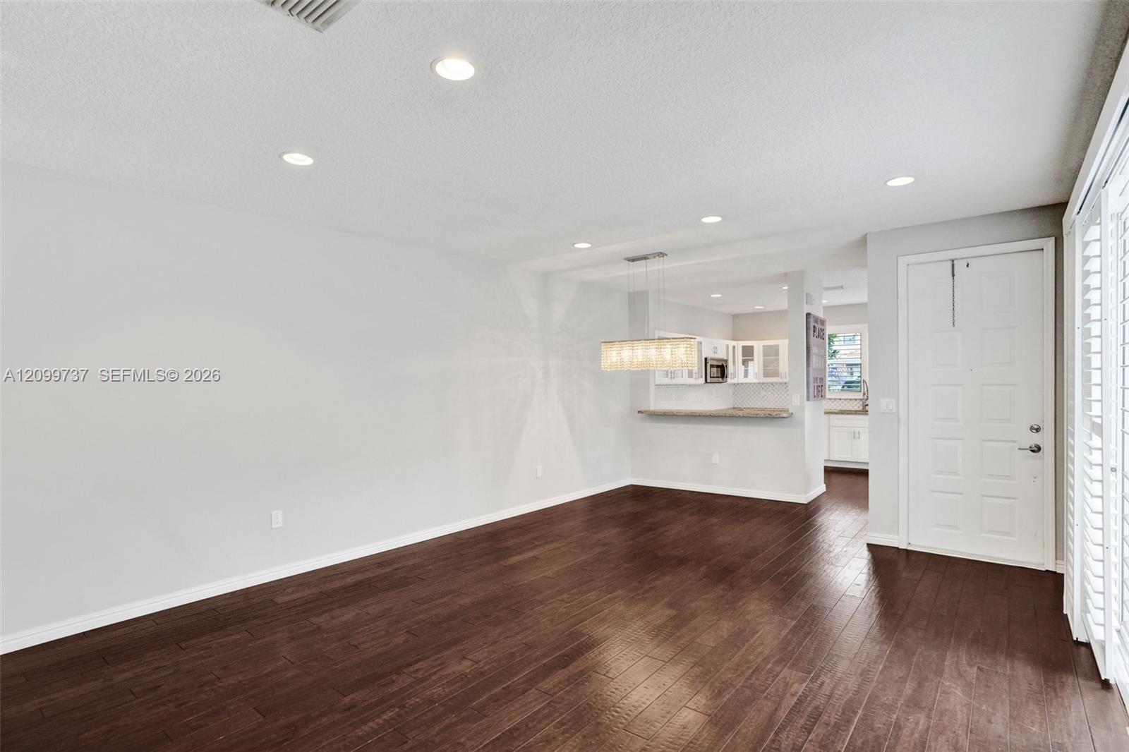 1620 Weeping Willow Way Property Photo 11
