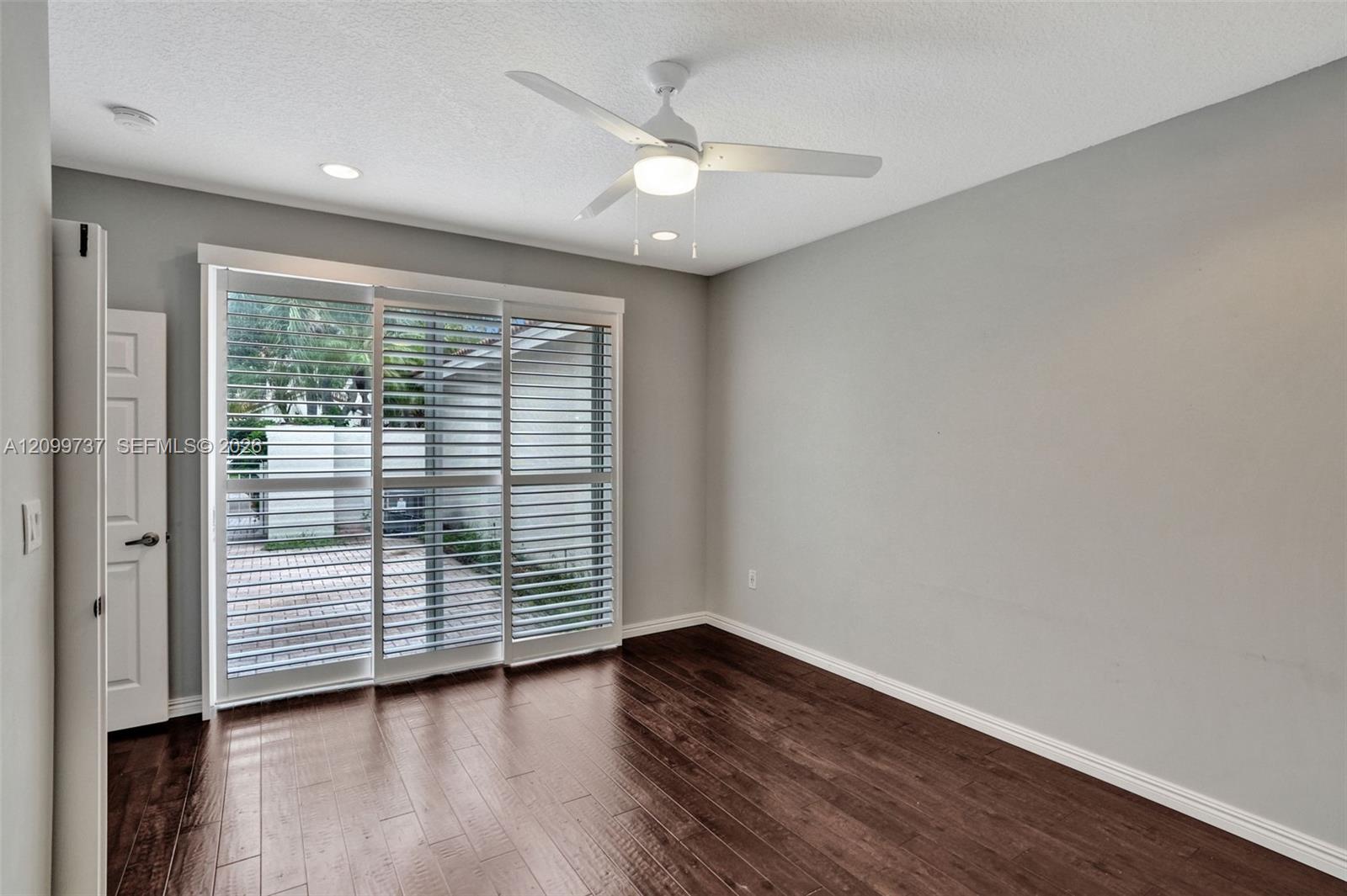 1620 Weeping Willow Way Property Photo 22