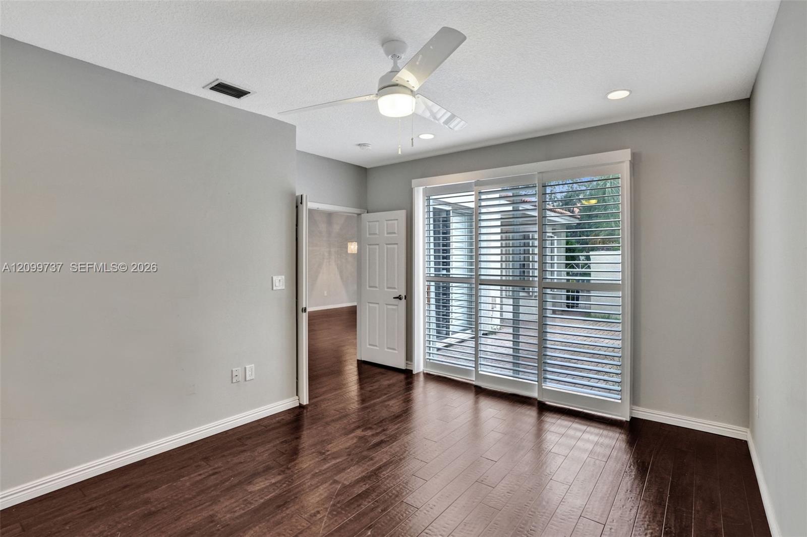 1620 Weeping Willow Way Property Photo 23