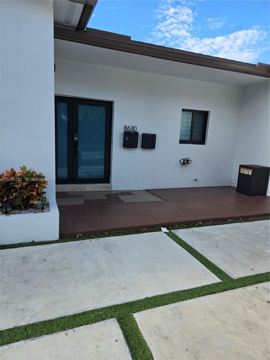 8630 SW 20th Street Main Front Property Photo 1