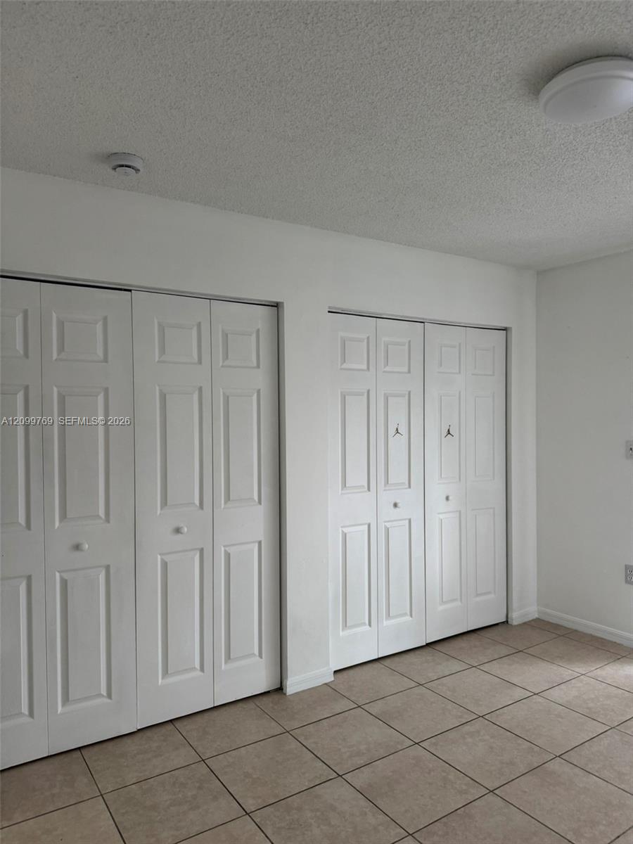 2091 W 54th Terrace 37 Property Photo 12