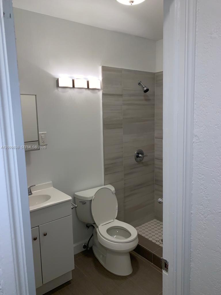 2525 Polk Street 3 Property Photo 8