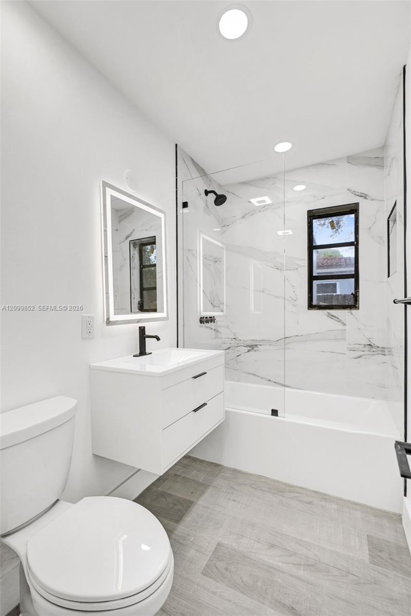 16911 Ne 6th Avenue Property Photo 28
