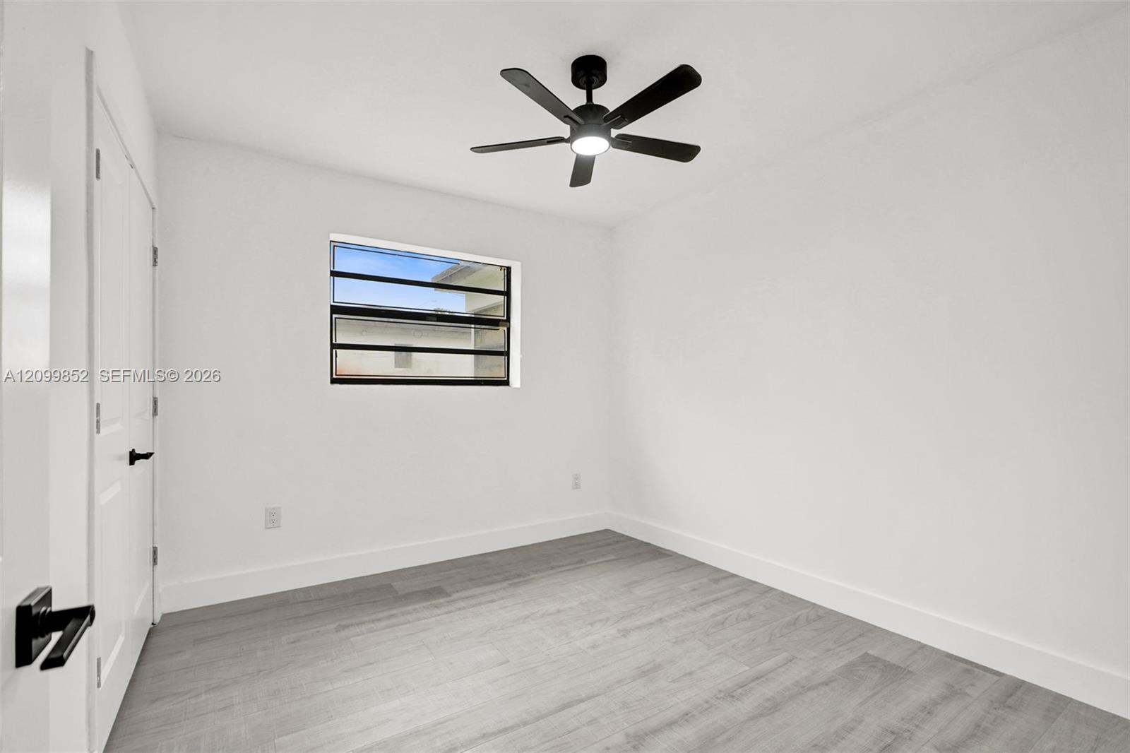 16911 Ne 6th Avenue Property Photo 29