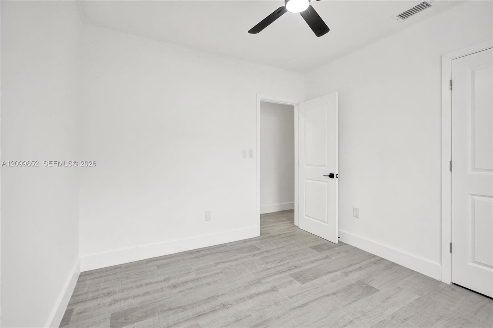 16911 Ne 6th Avenue Property Photo 31