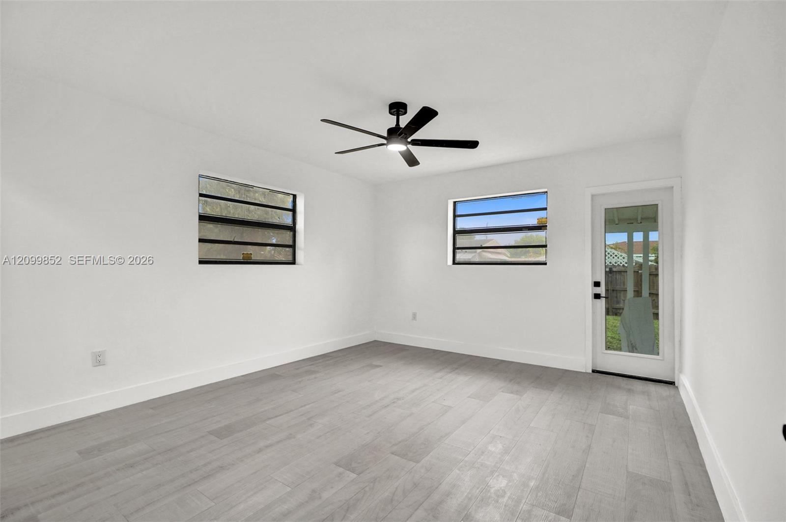 16911 Ne 6th Avenue Property Photo 34