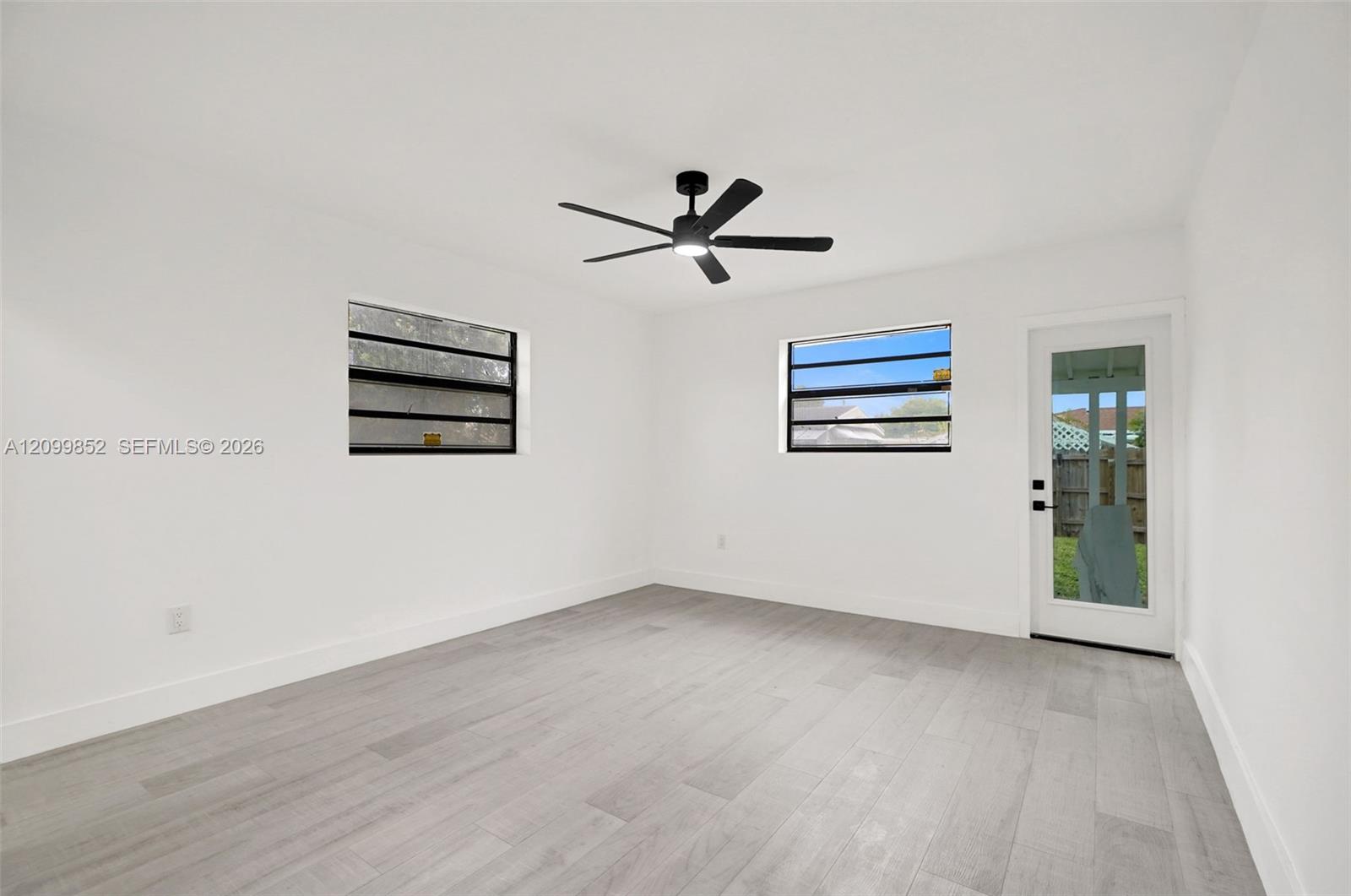 16911 Ne 6th Avenue Property Photo 44