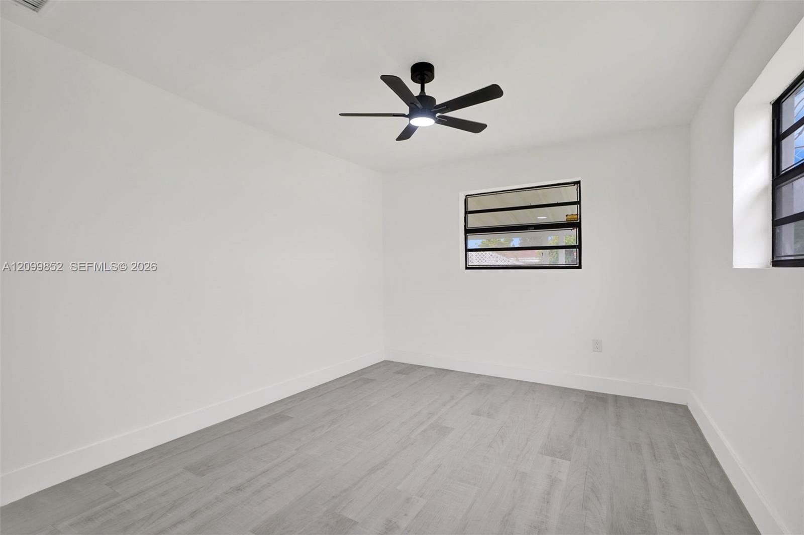 16911 Ne 6th Avenue Property Photo 51