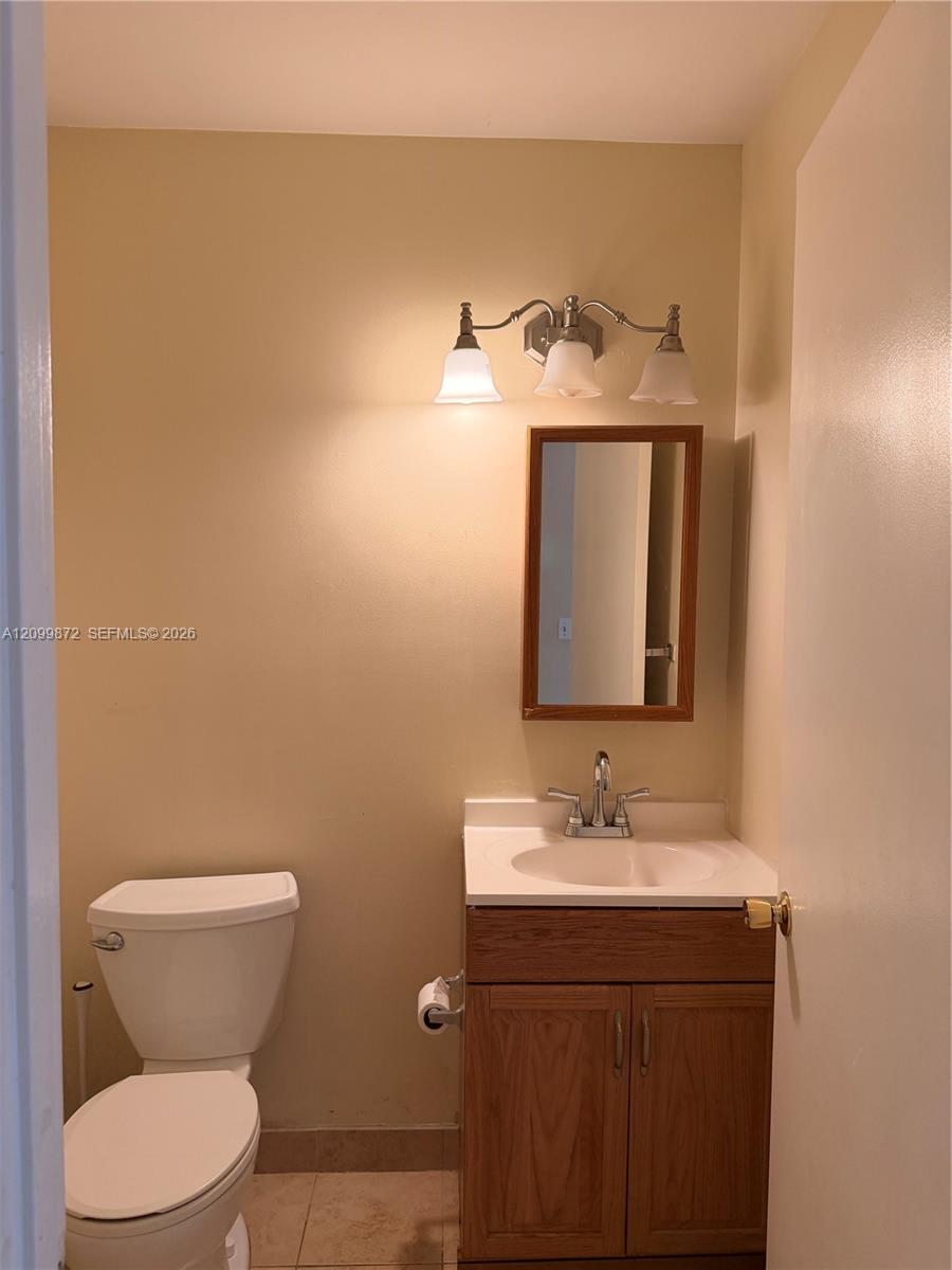 1209 Sussex Drive Property Photo 3