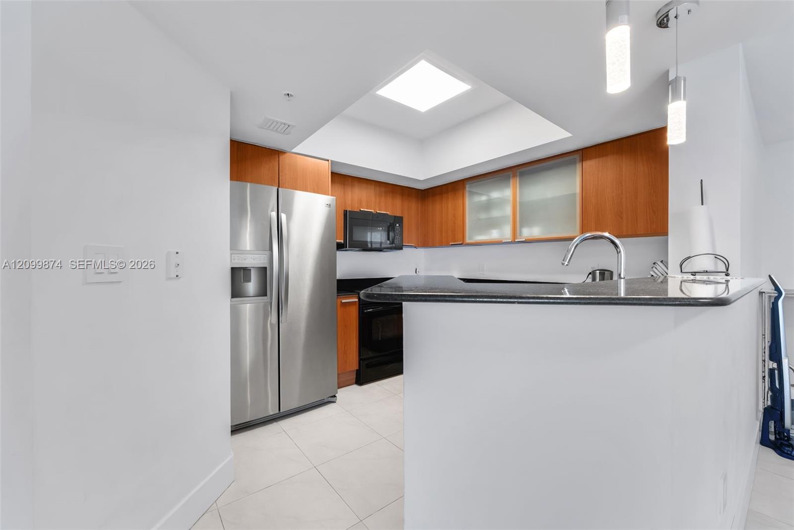 16699 Collins Avenue 2904 Property Photo 4