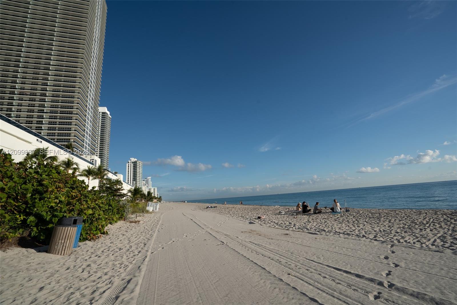 1849 S Ocean Drive 1509 Property Photo 8