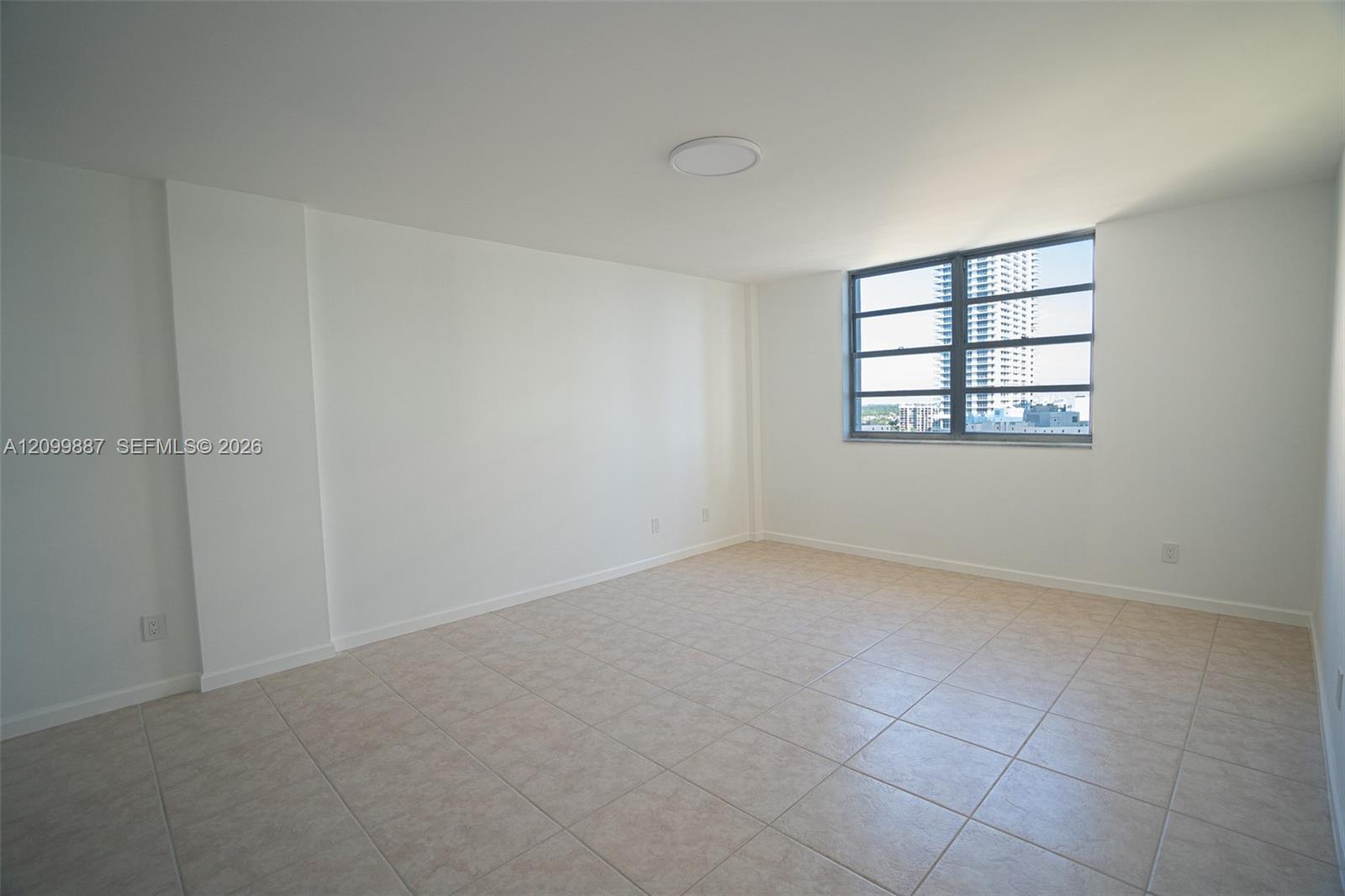 1849 S Ocean Drive 1509 Property Photo 22