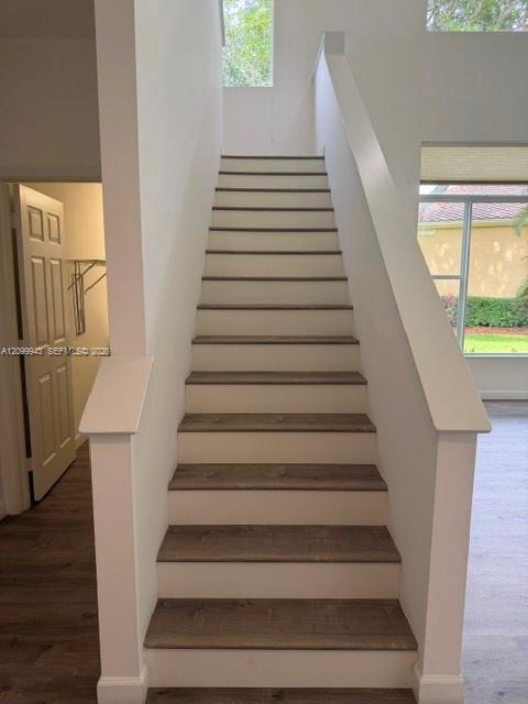 A12099943 Property Photo 28