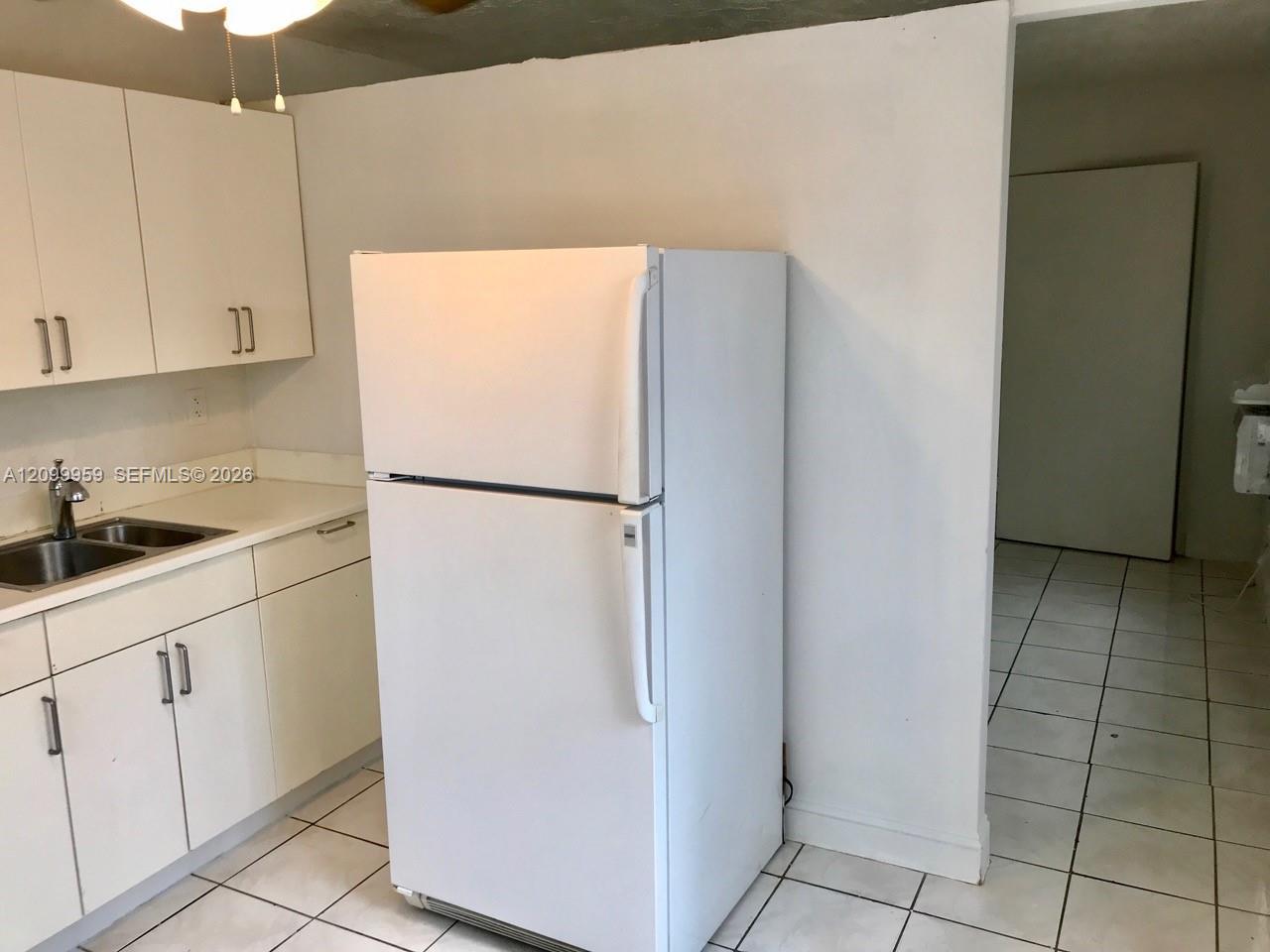 A12099959 Property Photo 2
