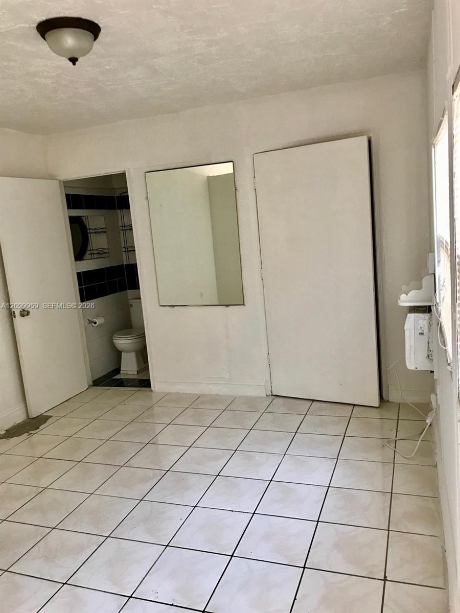 A12099959 Property Photo 3