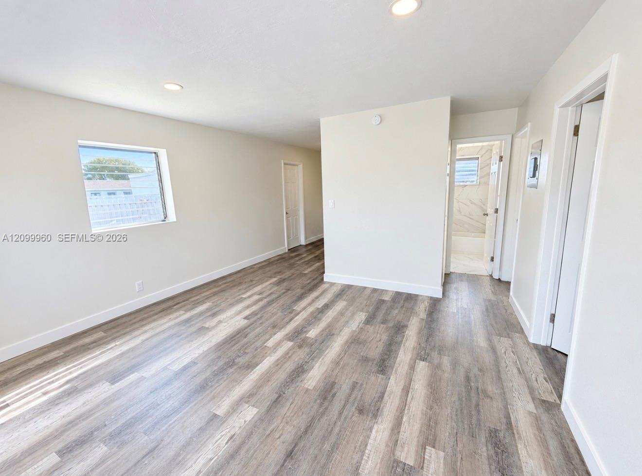 842 Nw 8th Street 4 Property Photo 6