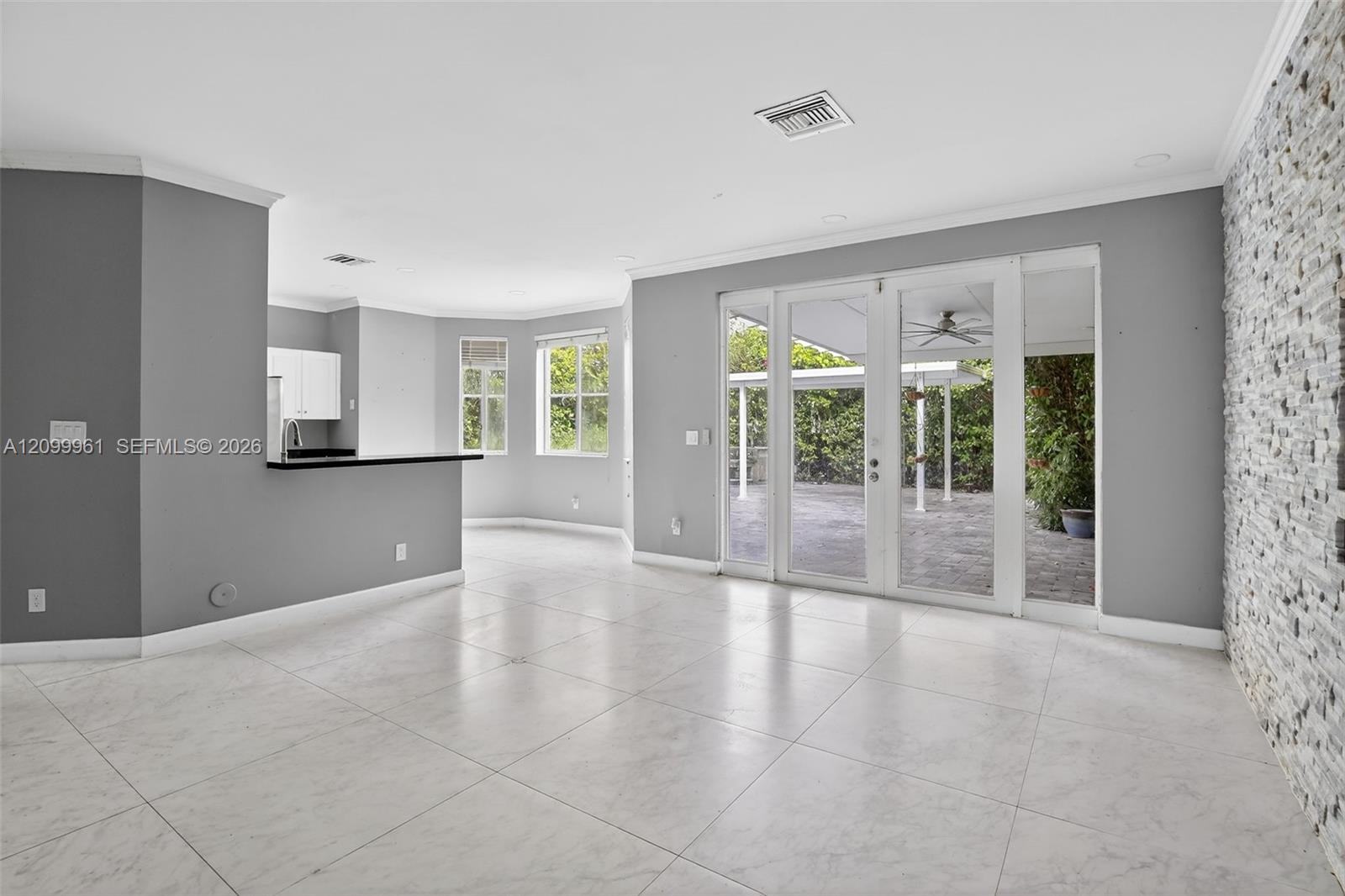 10755 Sw 17th Place Property Photo 15