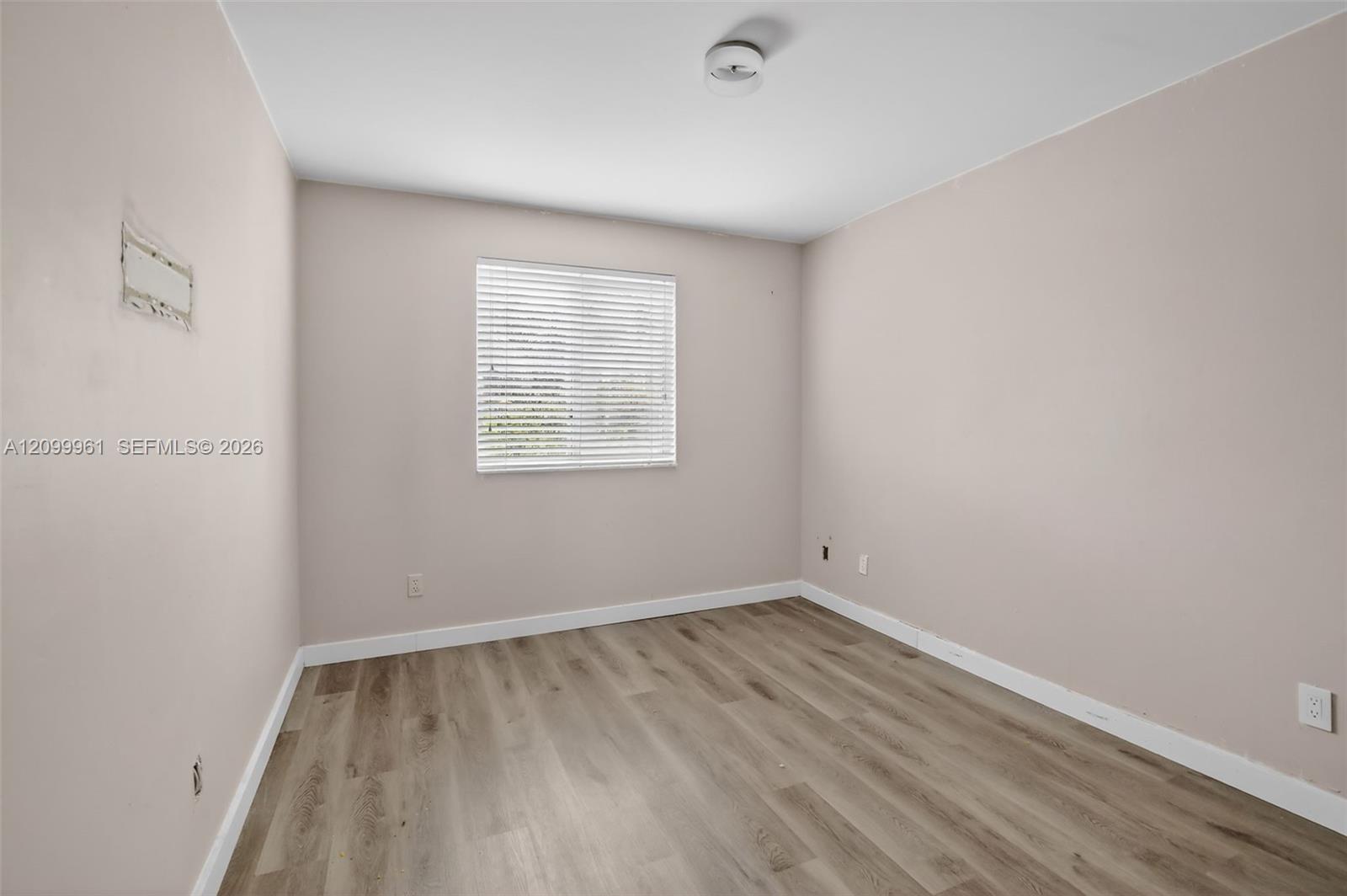 10755 Sw 17th Place Property Photo 27