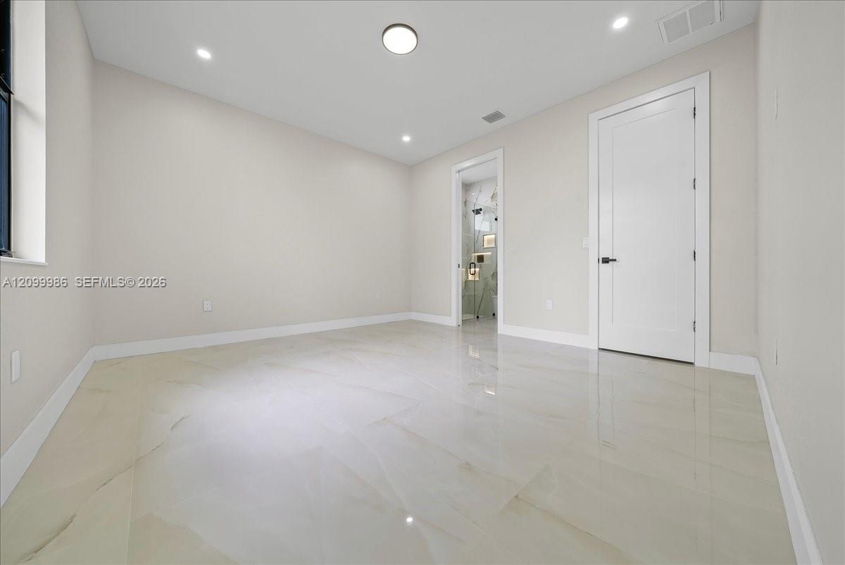 1025 Marshall Avenue S Property Photo 17