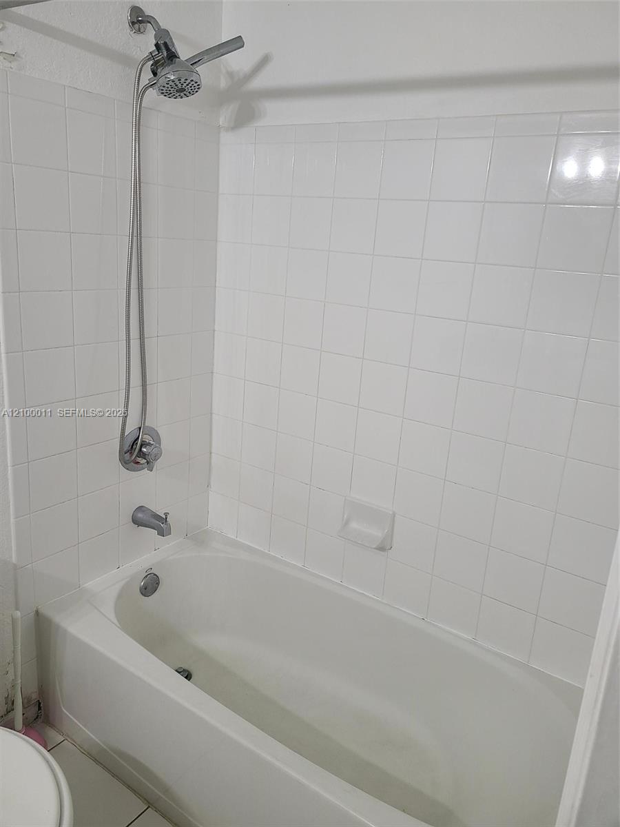 2541 Centergate Drive 101 Property Photo 10