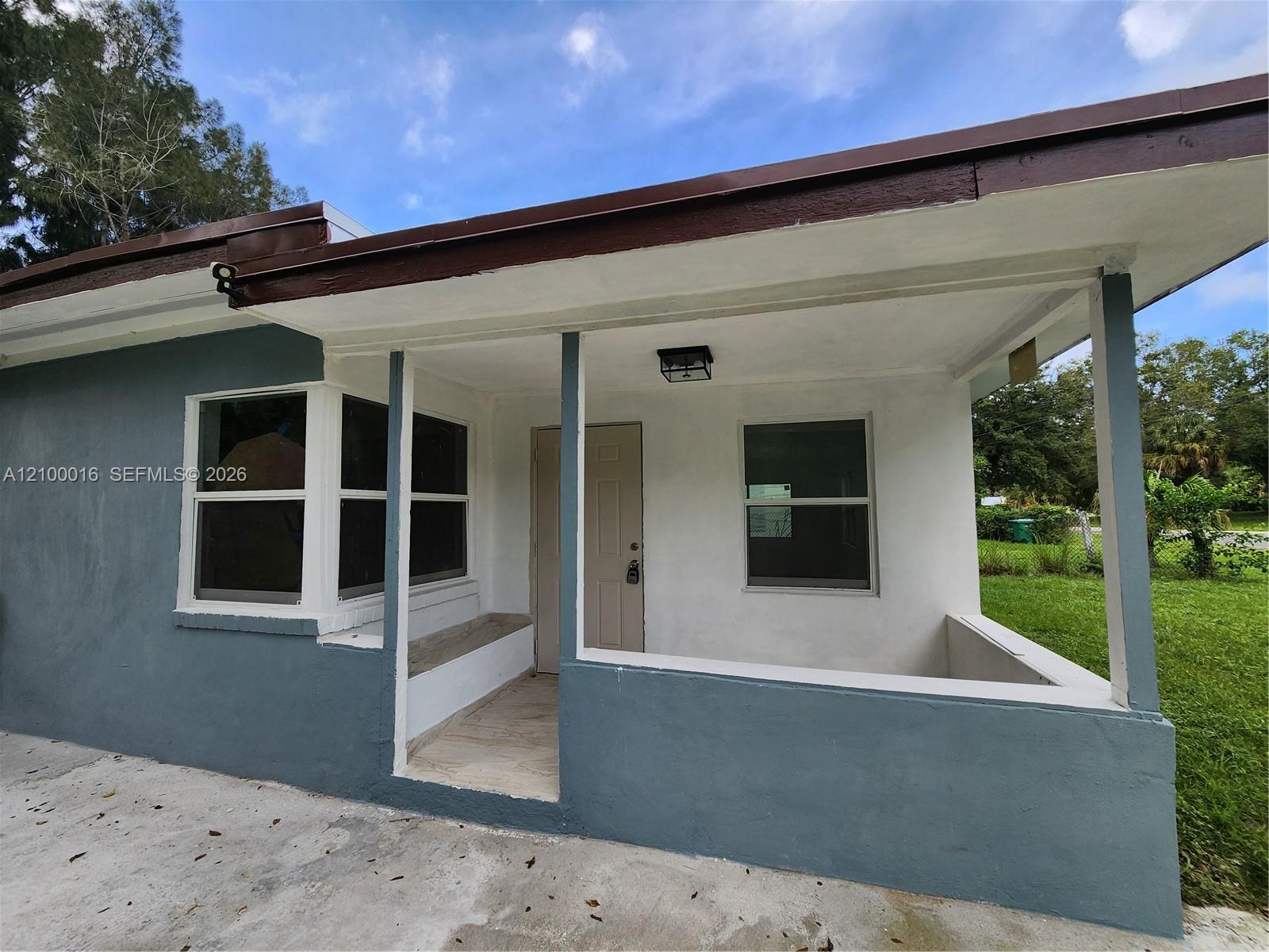1901 N 49th Street Property Photo 2