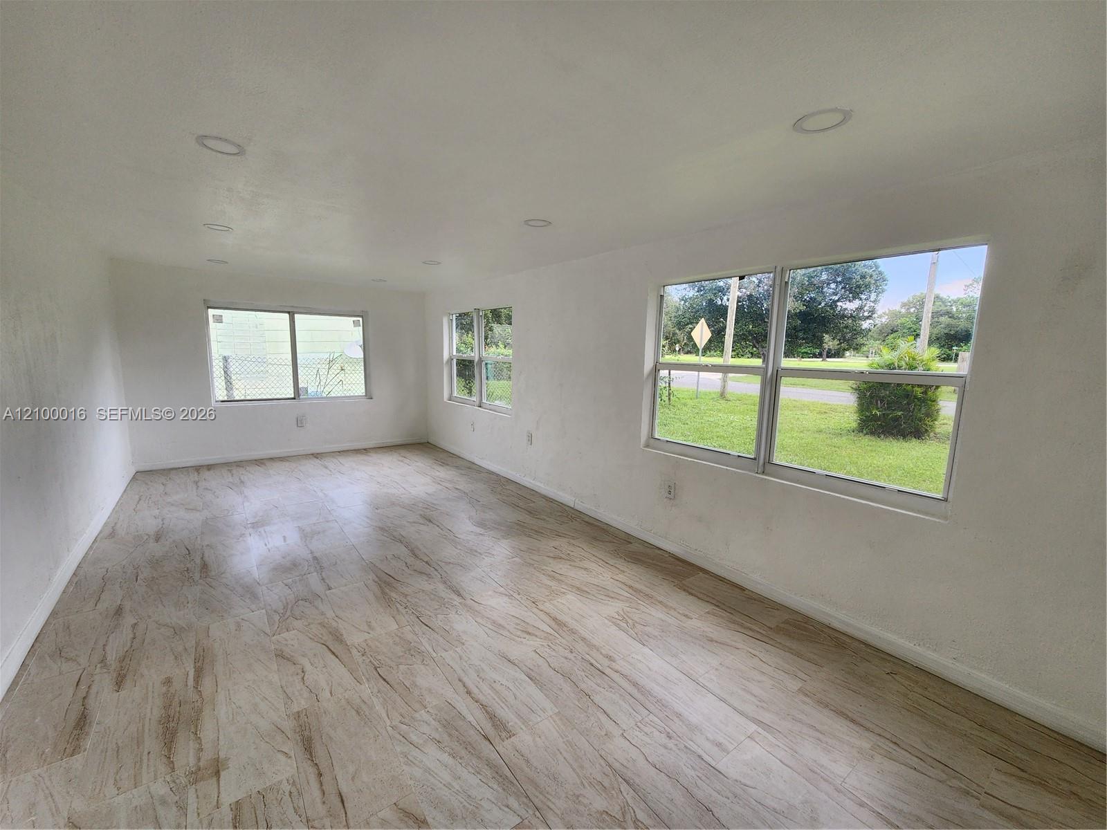 1901 N 49th Street Property Photo 9