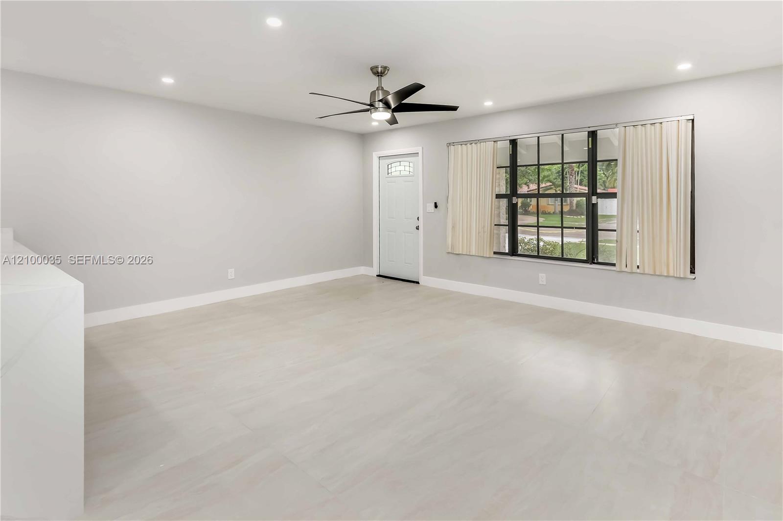 5618 Madison Street Property Photo 12