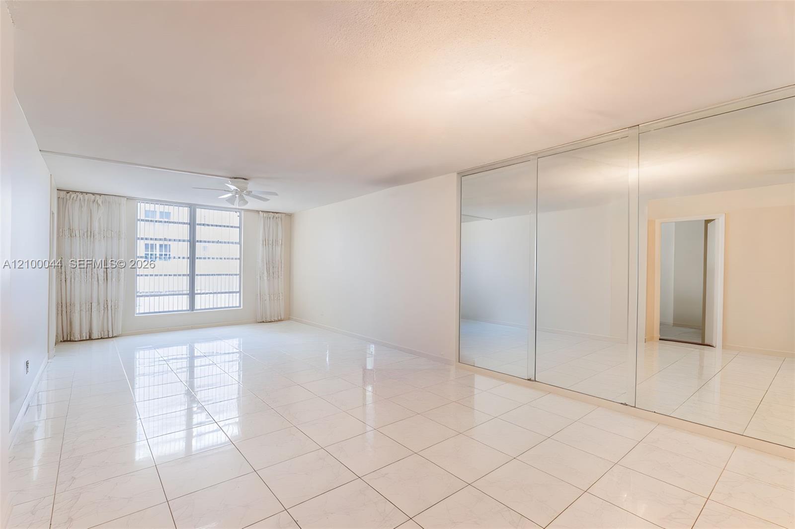 1849 S Ocean Drive 1606 Property Photo 6