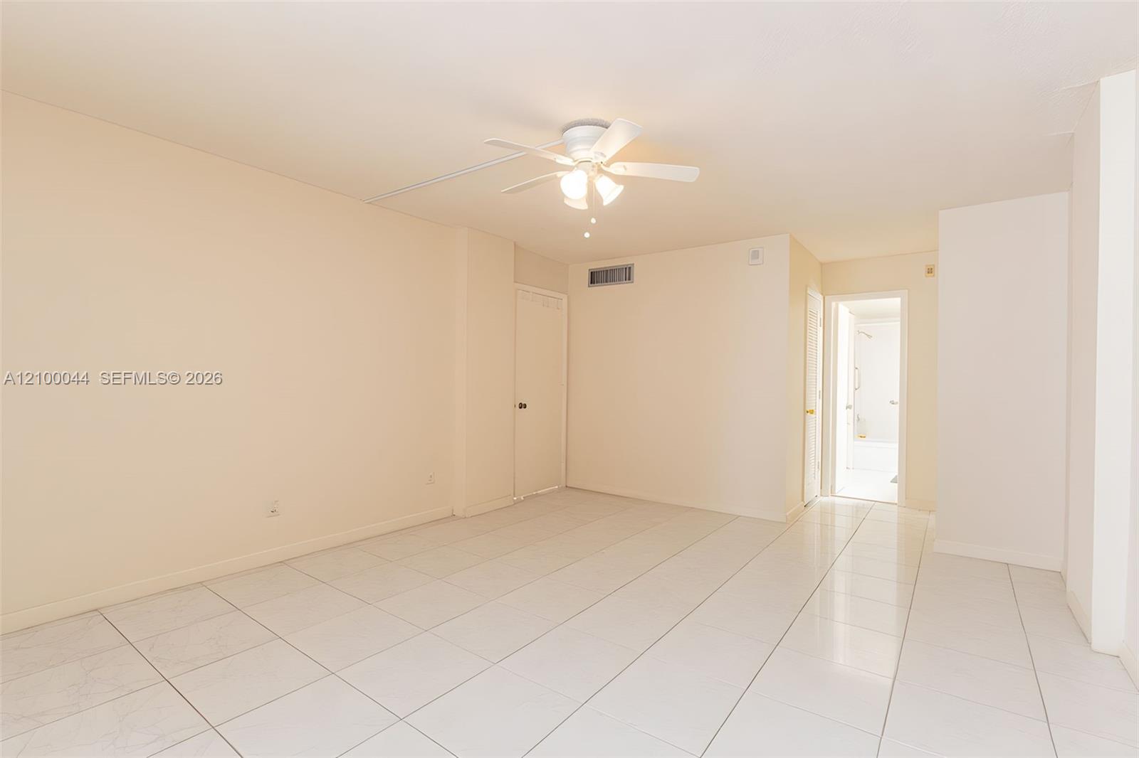 1849 S Ocean Drive 1606 Property Photo 10