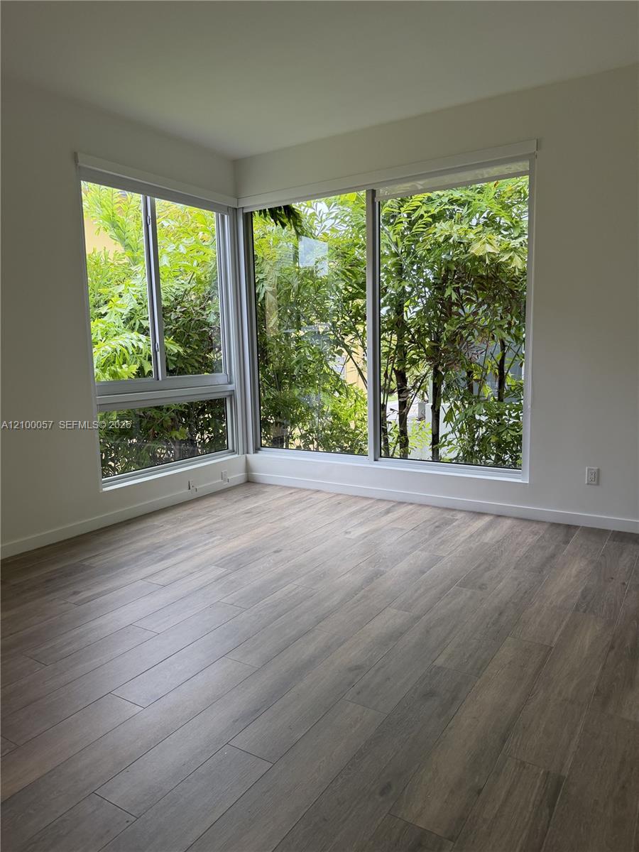 529 Sw 11th Street 203 Property Photo 10
