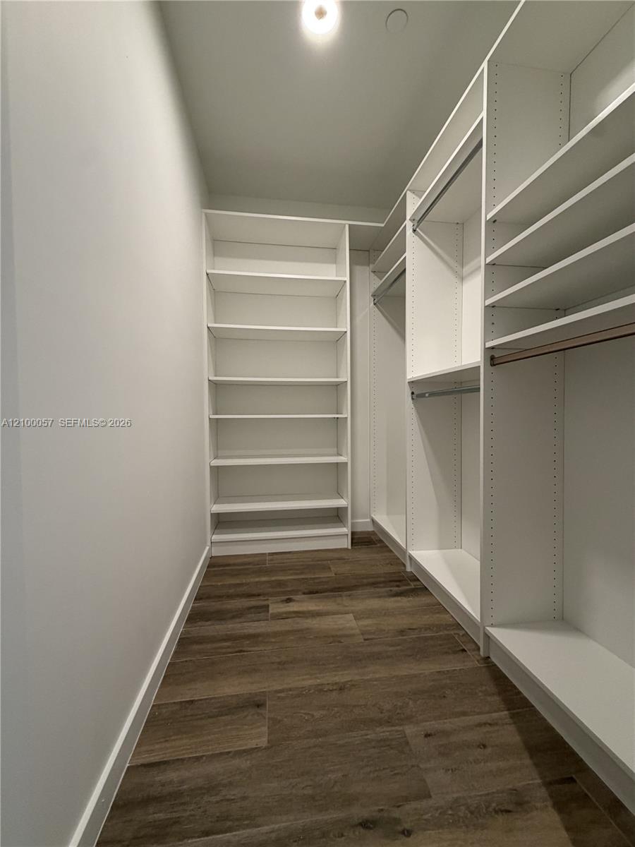 529 Sw 11th Street 203 Property Photo 21