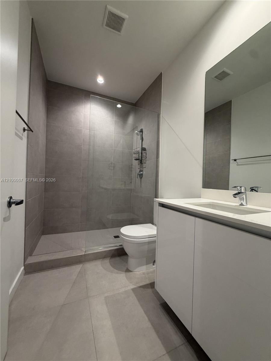 529 Sw 11th Street 203 Property Photo 22