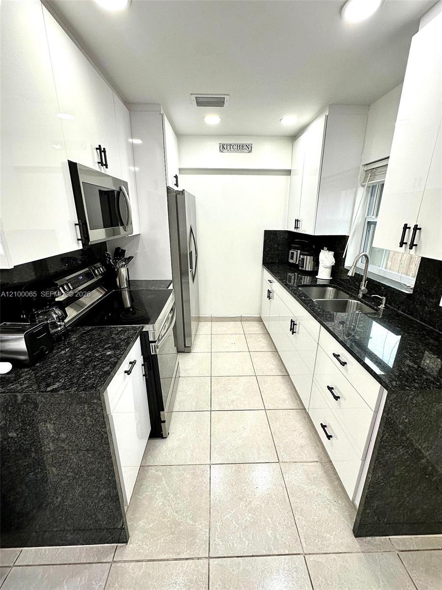 1063 Concert Way Property Photo 13