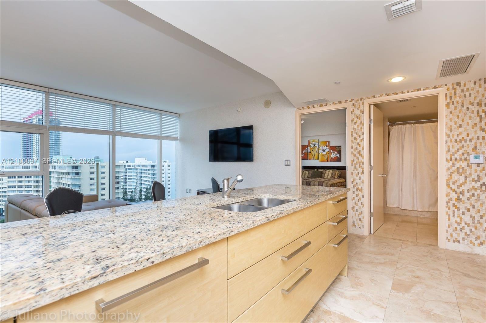 1830 S Ocean Drive 1107 Property Photo 7