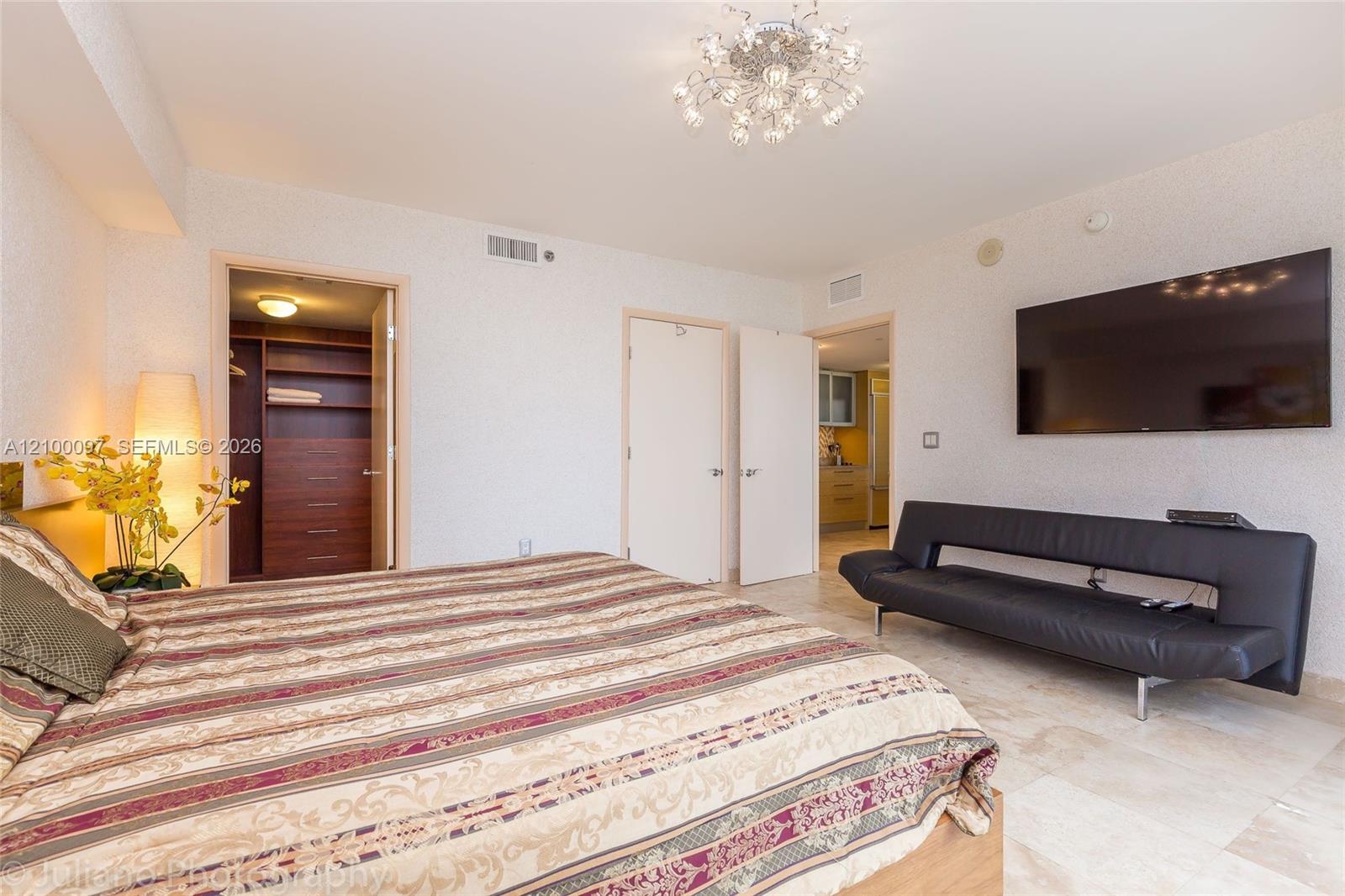1830 S Ocean Drive 1107 Property Photo 12