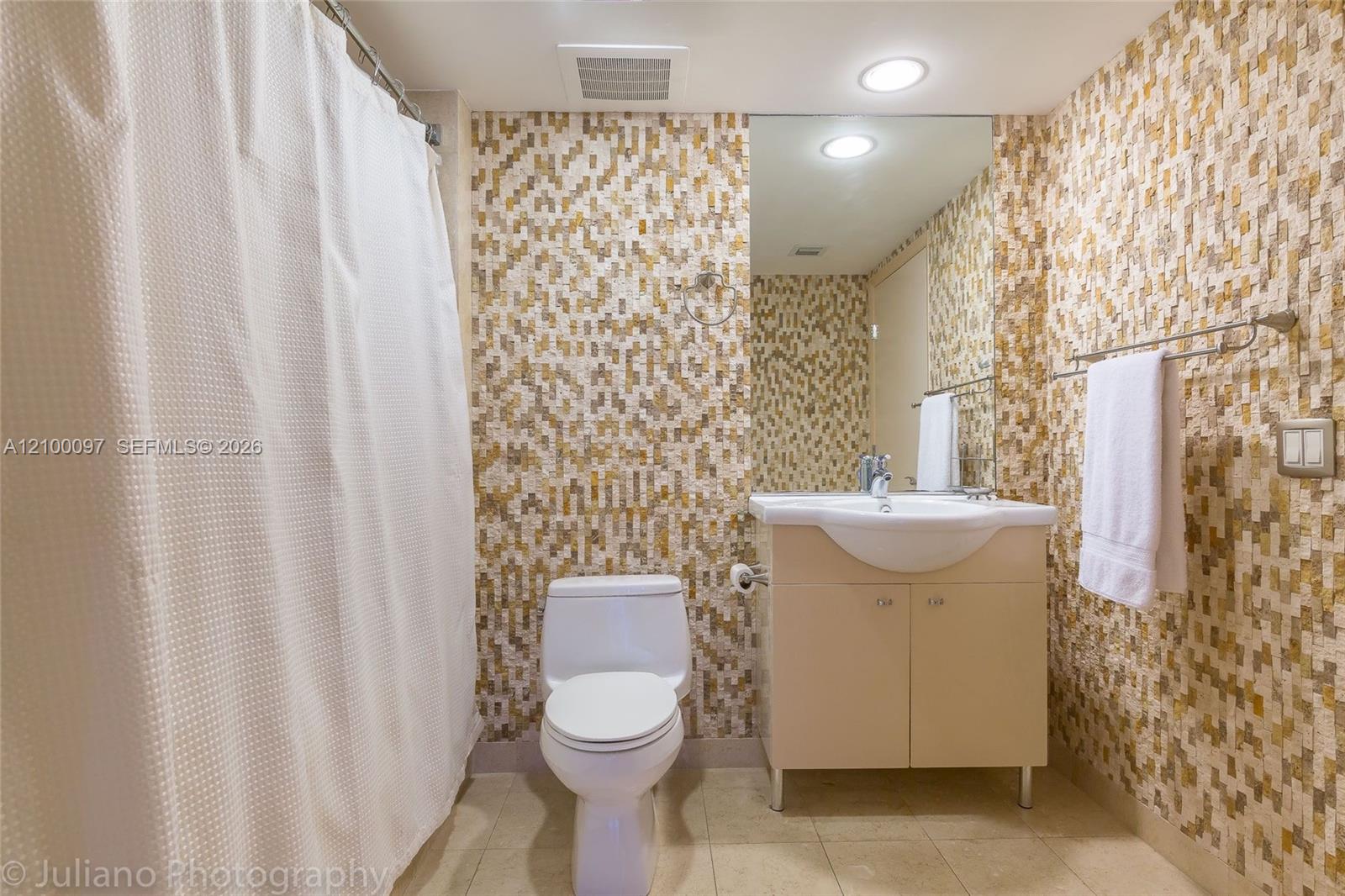 1830 S Ocean Drive 1107 Property Photo 13