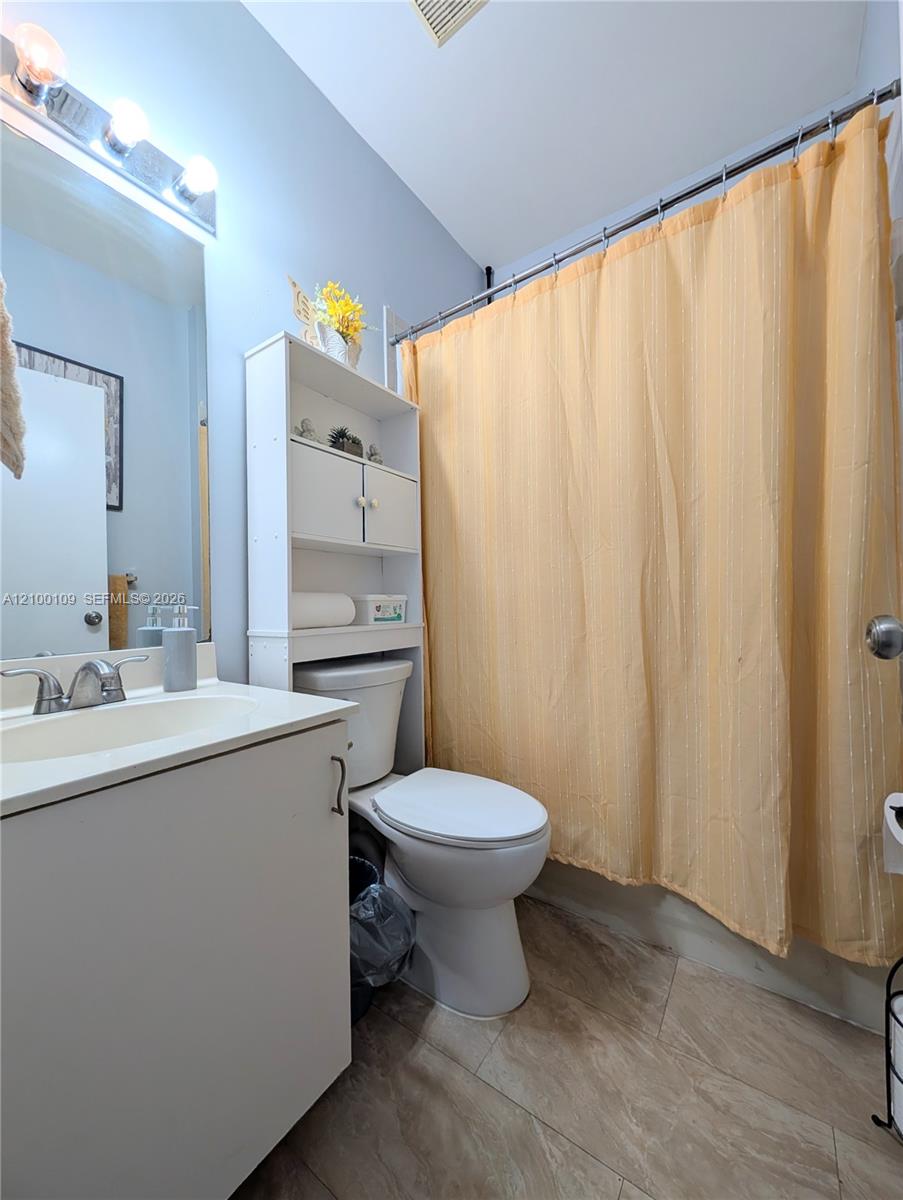 7683 Nw 19th Street Property Photo 12
