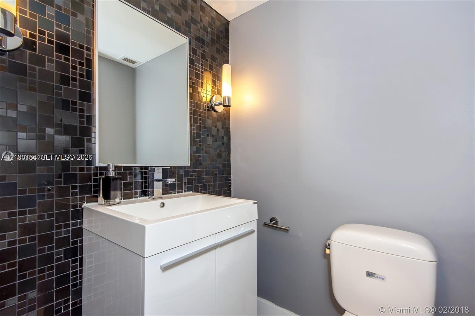 300 Bayview Drive 1102 Property Photo 17