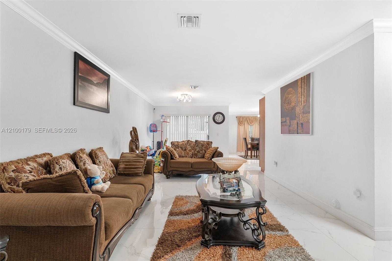 4027 Eastridge Drive Property Photo 4