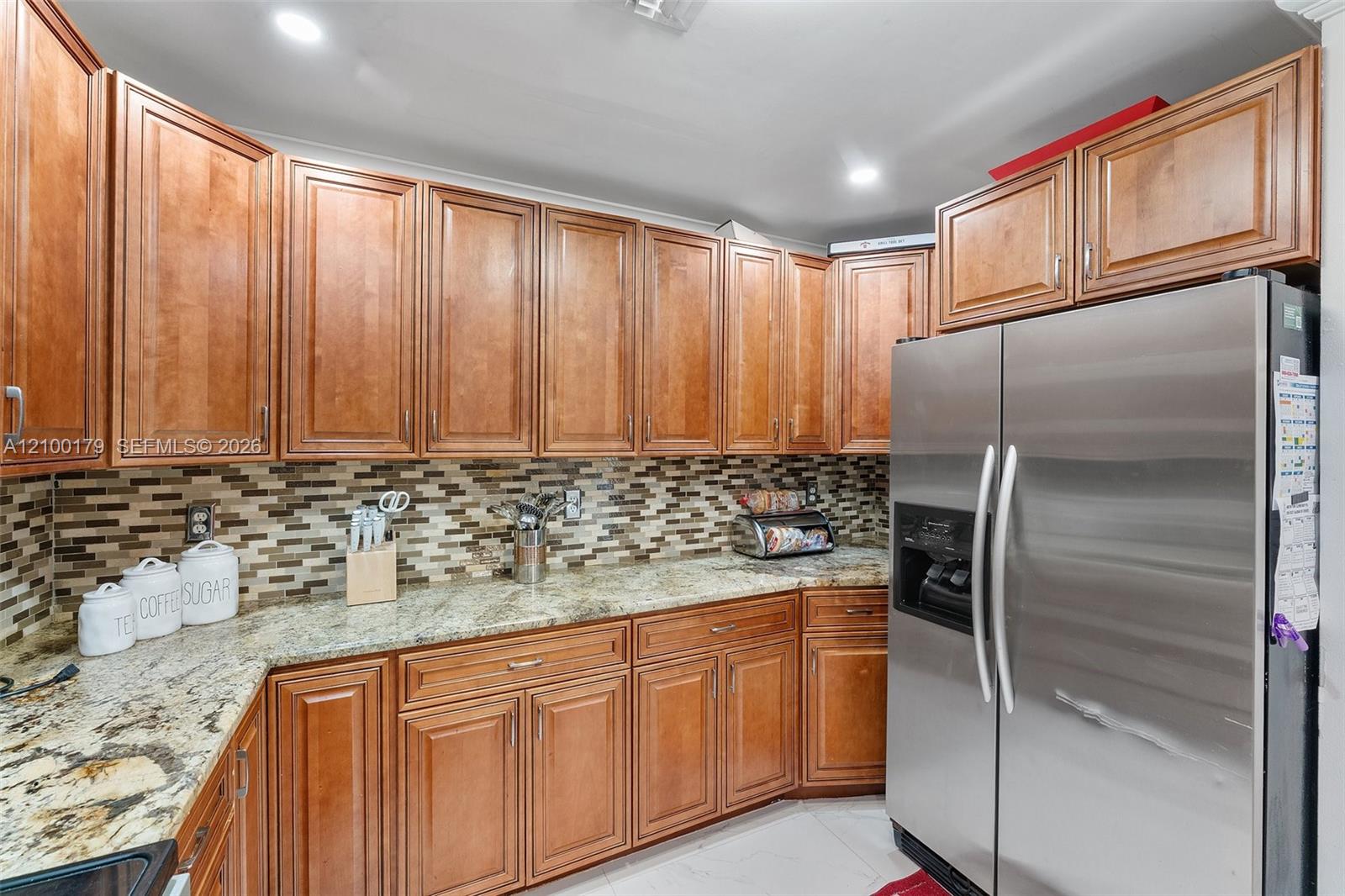 4027 Eastridge Drive Property Photo 8