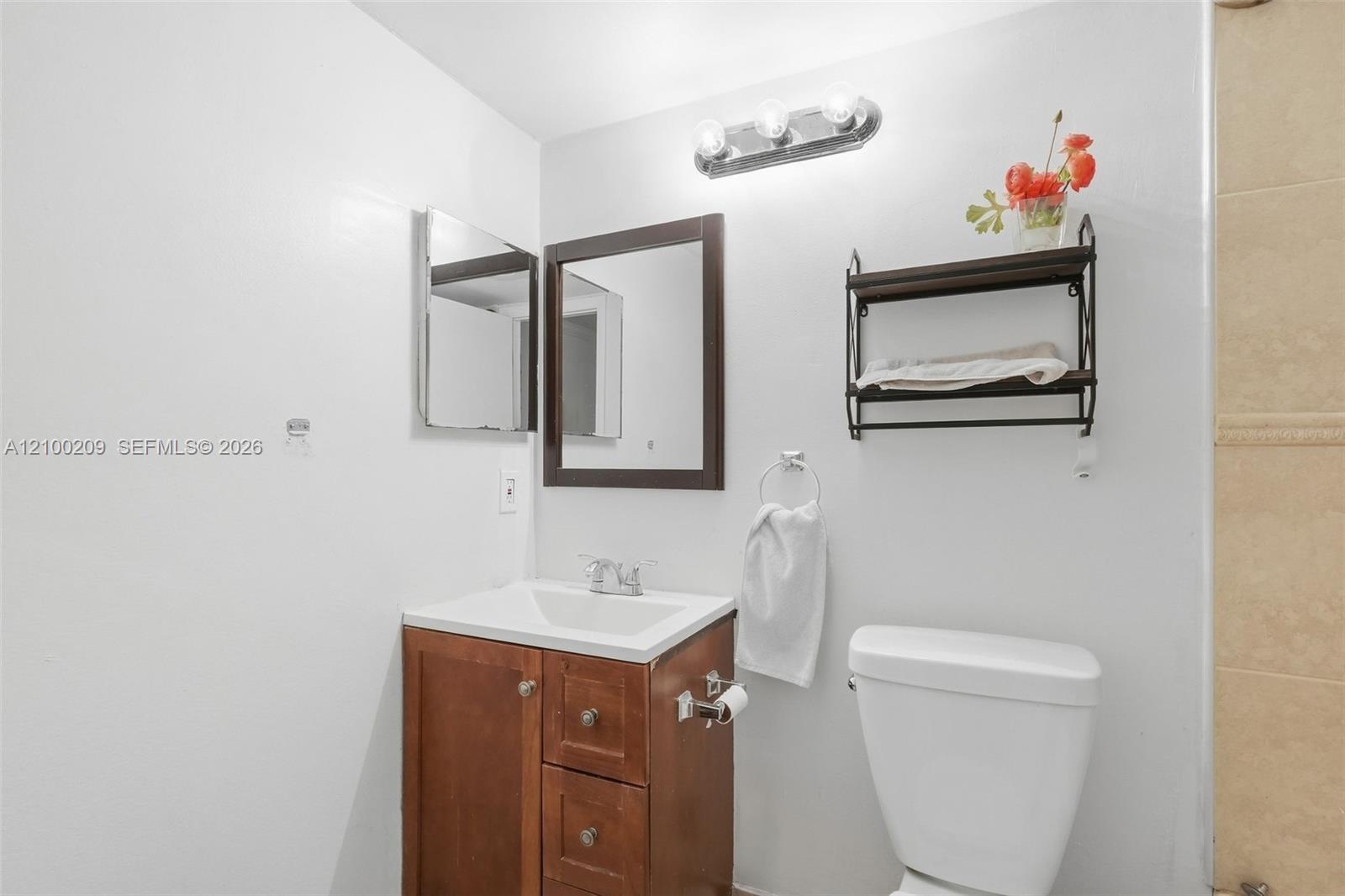 181 Newport K 181 Property Photo 5