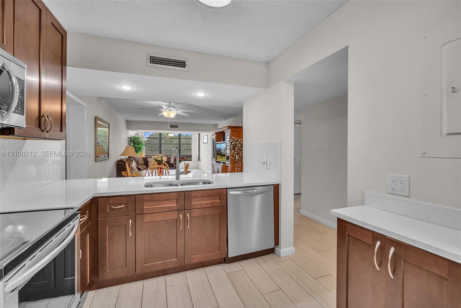 1530 Whitehall Drive 302 Property Photo 1