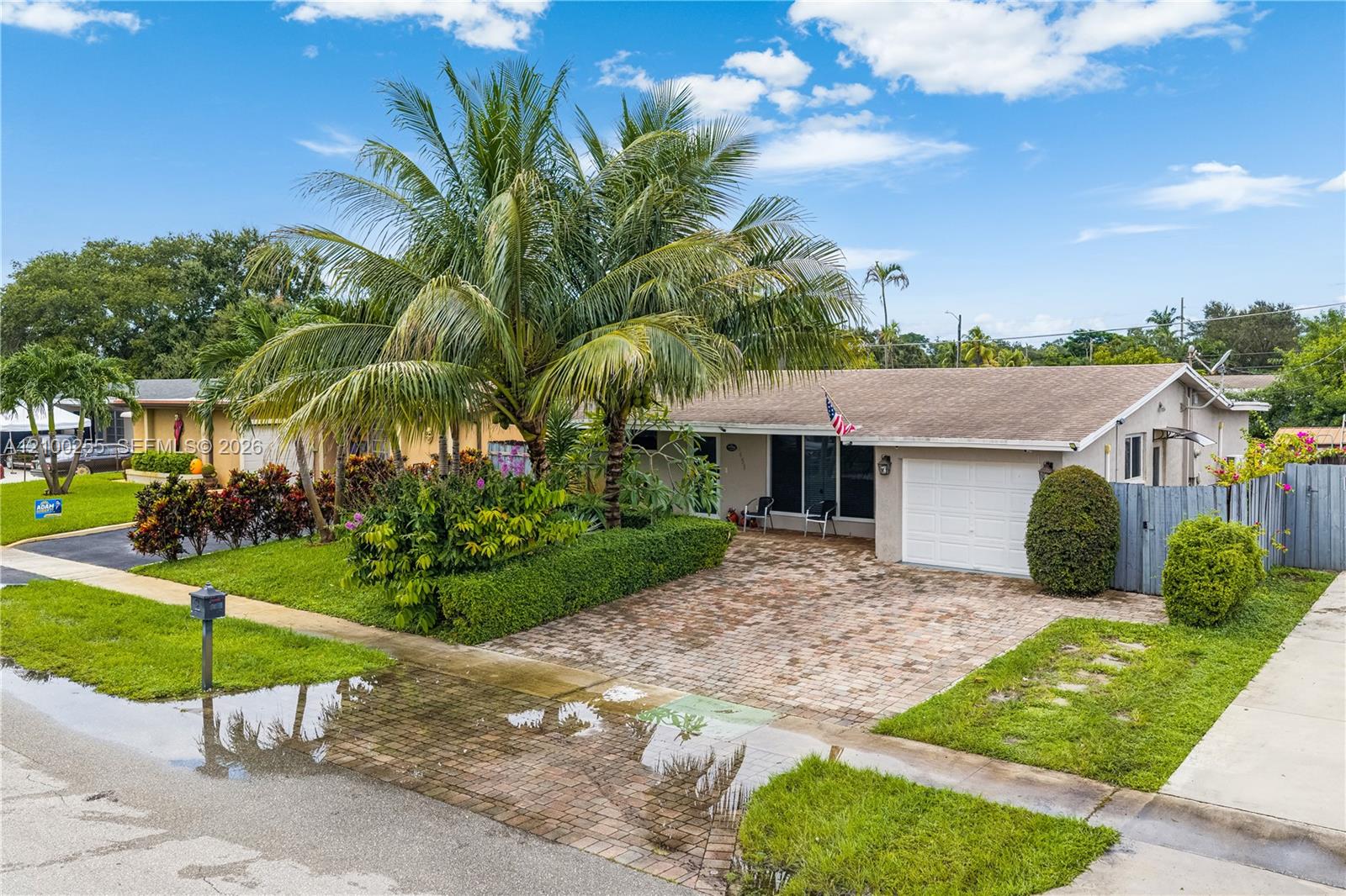 6451 Scott Street Property Photo 1